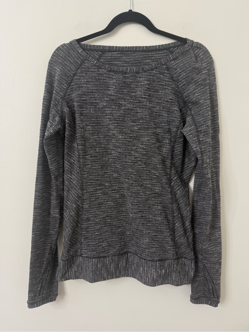 {10} Lululemon Race Your Pace Long Sleeve
Coco Pique Black